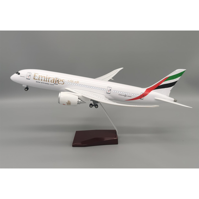 787 Emirates Aircraft Model Re - Model Airplane Plastic ulasan dan harga